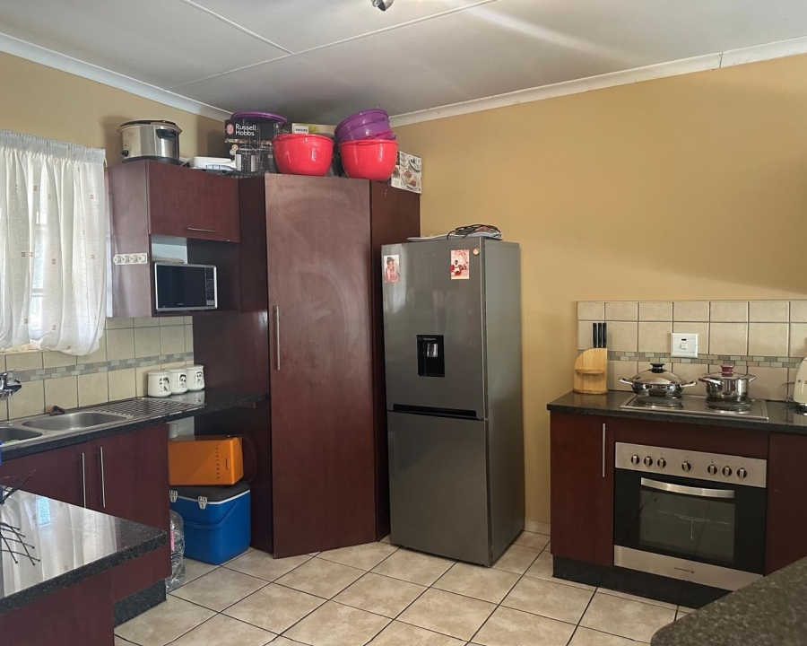 3 Bedroom Property for Sale in Waterval East North West